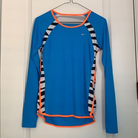 NIKE Workout top - Picture 1 of 4